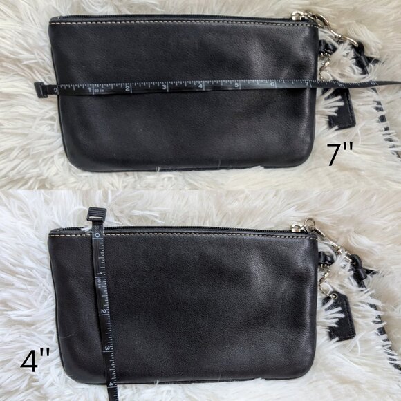 Coach, Large Hampton Black Buckle Leather Wristlet, Vintage - Picture 9 of 11